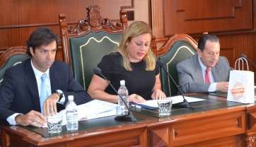 Imagen de archivo de la alcaldesa en un Pleno (Foto Daniel Ojeda)