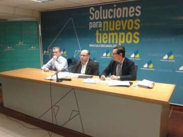 Momento de la reunión se celebra en la sede de CC en Santa Cruz de Tenerife (Foto TA)