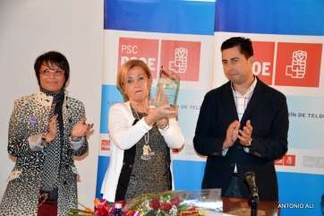 Momento de la entrega del premio (Foto Antonio Alí)