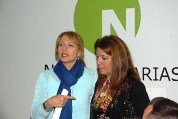 Inés Jiménez (i), junto a Carmen Hernández (d) (Foto TA)