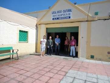 Reunión de miembros de Vecinos Unidos con representantes de Armiche (Foto TA)