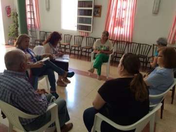 Una de las reuniones mantenida este miércoles por la alcaldesa (Foto TA)