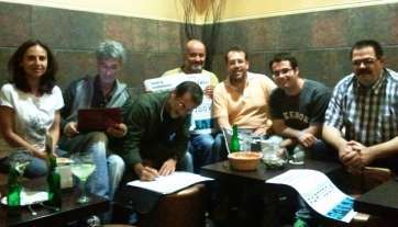 Miembros del Partido X durante la campaña (Foto TA)