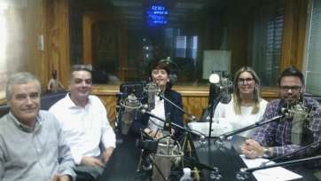 Juan Quintana, Mario Torres, Celeste López, María González Calderín y el presentador, Israel Acevedo (Foto TA)