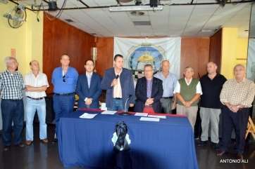 Imagen de la nueva junta directiva de La Fraternidad (Foto Antonio Alí)