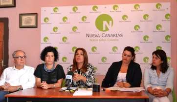 Los concejales de NC en la rueda de prensa posterior al Pleno (Foto TA)