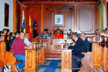 Pleno de este viernes (Foto Francisco Javier Santana)