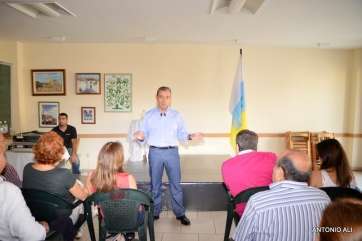 Momento del encuentro de Rivero con la militancia de Telde (Foto Antonio Alí)