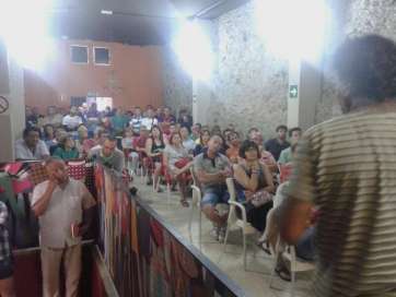 El acto tuvo lugar en una sala del Palacio Rocha (Foto TA)