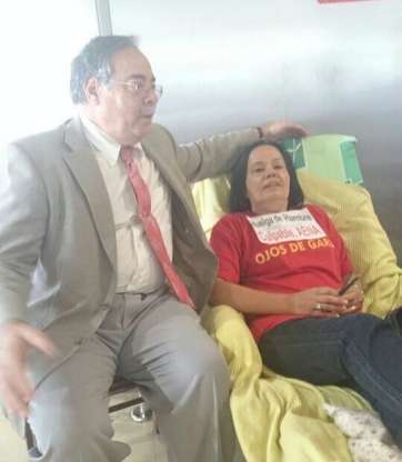 El consejero canario Domingo Berriel, el pasado viernes durante una visita a Margarita Alonso (Foto TA)