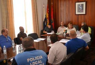 Los alcaldes y concejales de Transporte de Telde e Ingenio tras la reunión (Foto TA)