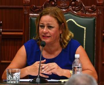 La alcaldesa, en un momento del Pleno de este viernes (Foto Daniel Ojeda)