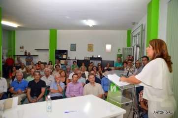 Carmen Hernández y miembros de NC en el momento de proclamación de la candidatura (Foto Antonio Alí)