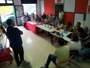 Momento de la conferencia política (Foto TA)