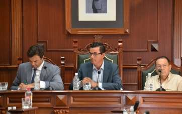 El concejal de Deportes, Pablo Rodríguez, durante el Pleno de este lunes (Foto TA)