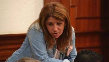 Carmen Hernández en el último Pleno municipal (Foto Daniel Ojeda)