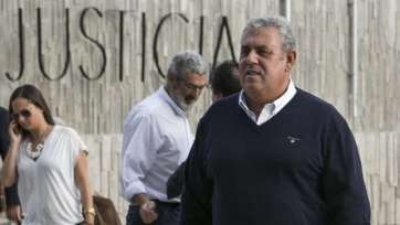 Mena, tras la salida de los juzgados (Foto Canarias Ahora)