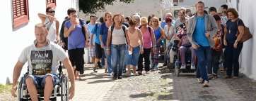 El primer grupo que participó en la ruta Patrimonio para Todos, en San Francisco (Foto TA)