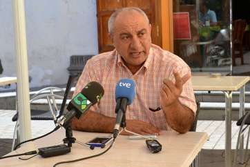 El exconcejal Ildefonso Jiménez, durante la rueda de prensa ofrecida esta mañana (Foto TA)