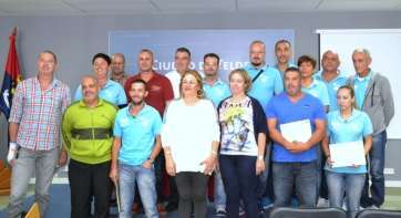 Los alumnos junto a Castellano y Martín (Foto Daniel Ojeda)