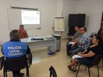 Imagen de archivo de una reunión de trabajo para poner en marcha esta iniciativa (Foto TA)