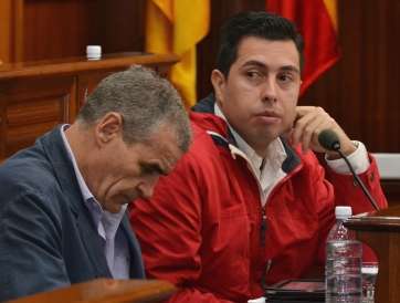 El concejal socialista Alejandro Ramos durante el Pleno celebrado este lunes en Telde (Foto TA)