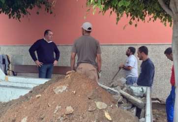 Martel supervisa las obras en marcha en San Antonio (Foto TA)