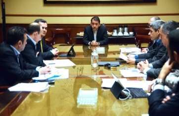 Momento de la reunión de este viernes en Santa Cruz de Tenerife (Foto TA)