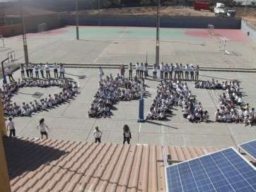 Imagen de archivo de la celebración del Día Escolar de la Paz en el CEIP Príncipe de Asturias (Foto TA)