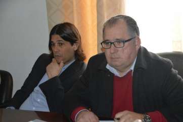 El centrista Juan Martel, ayer en la Comisión de Pleno que estudió el PGO (Foto TA)