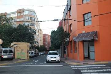 Calle Juan Negrín, donde está ubicada la nueva sede (Foto Luis A. López Sosa)