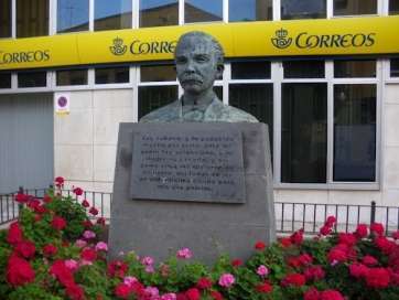 Monumento a José Martín en San Juan (Foto TA)