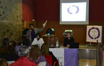 Imagen de la asamblea celebrada esta tarde-noche en el Palacio Rocha de San Juan (Foto TA)