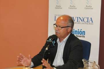 Henríquez,durante la entrevista en Radio Canarias (Foto TA)