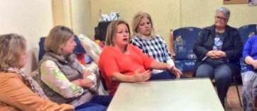 Eva Hernández, junto a Mari Carmen Castellano, ayer en Las Remudas (Foto TA)