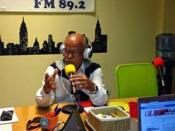 Henríquez, en los estudios de Radio Cibelio (Foto RDG)