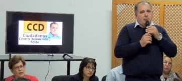 El candidato a la alcaldía por el CCD, Juan Martel (Foto TA)