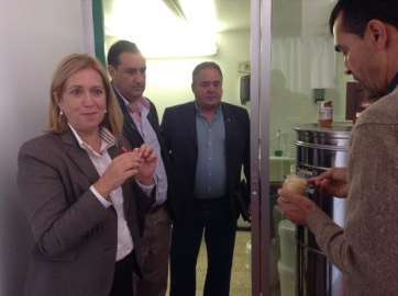 Mercedes Roldós, Felipe Afonso y Francisco Santana, esta mañana en Lomo Magullo (Foto TA)