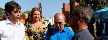 Florido, primero por la izquierda, este domingo con otros candidatos de Ciudadanos en Jinámar (Foto TA)