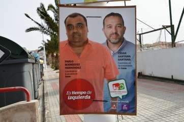 Cartelería de Canarias Decide en la costa de Telde (Foto TA)