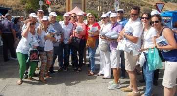 El equipo del PP en el Mercado de Jinámar (Foto TA)