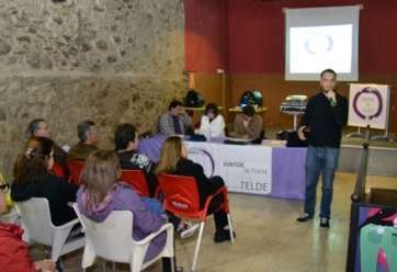 Imagen de archivo de una asamblea popular de Podemos Telde (Foto TA)