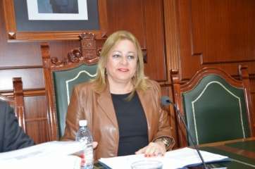 La alcaldesa en funciones, en una sesión plenaria reciente (Foto TA)