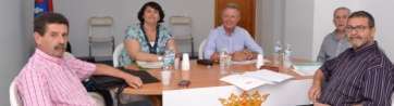 Los interlocutores de NC, Más por Telde y PSOE en una reunión de la mesa del Pacto (Foto TA)