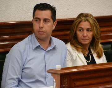 Alejandro Ramos y María Soledad Hernández, concejales del PSOE en Telde (Foto TA)