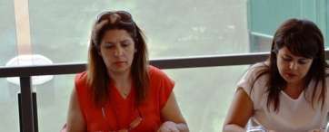 Carmen Hernández y la consejera insular Minerva Santana, este mediodía en la reunión con empresarios de Telde (Foto TA)