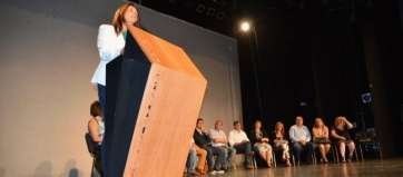 Carmen Hernández, en un momento de su intervención (Foto TA)