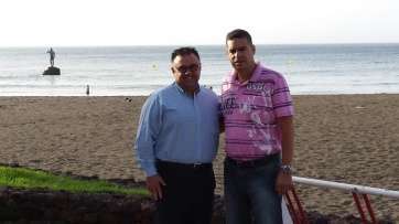 El concejal Diego Ojeda (d) con Conrado Domínguez (Foto TA)