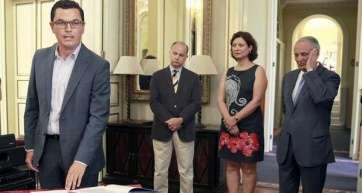 Momento de la toma de posesión de Pablo Rodríguez (Foto TA)