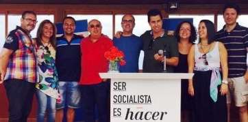 Miembros de la ejecutiva y del grupo municipal, en un momento del acto de este domingo (Foto TA)